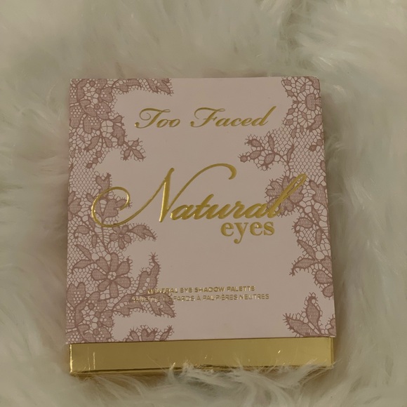 Too Faced Natural Eyes Neural Shadow Palette - Picture 3 of 5